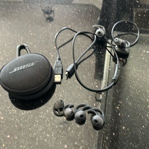 Bose wireless waterproof earbuds